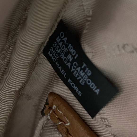 Mk authentic backpack - Picture 2 of 6